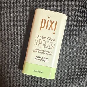 Pixi On-the-Glow Superglow Moisture Stick - Cream and Green